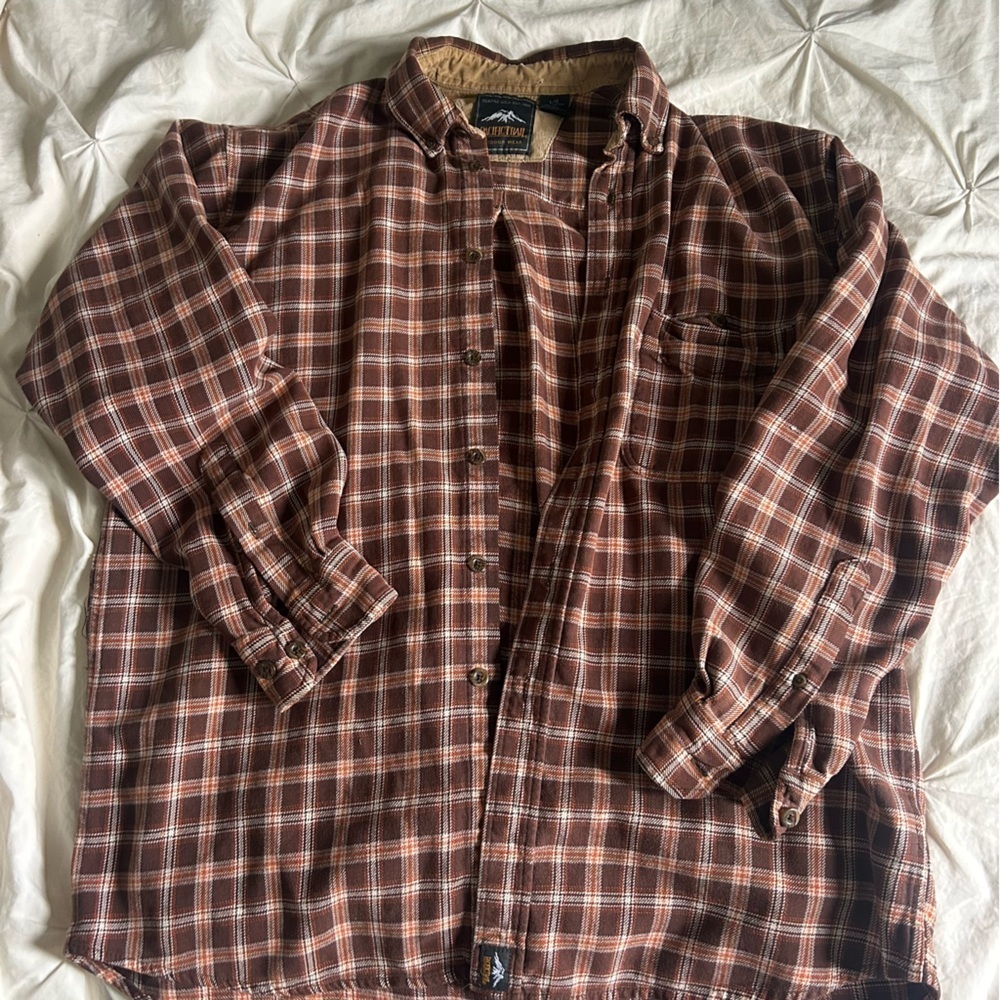 Men’s Large Pacific Trail Brown and Tan Plaid Button Up